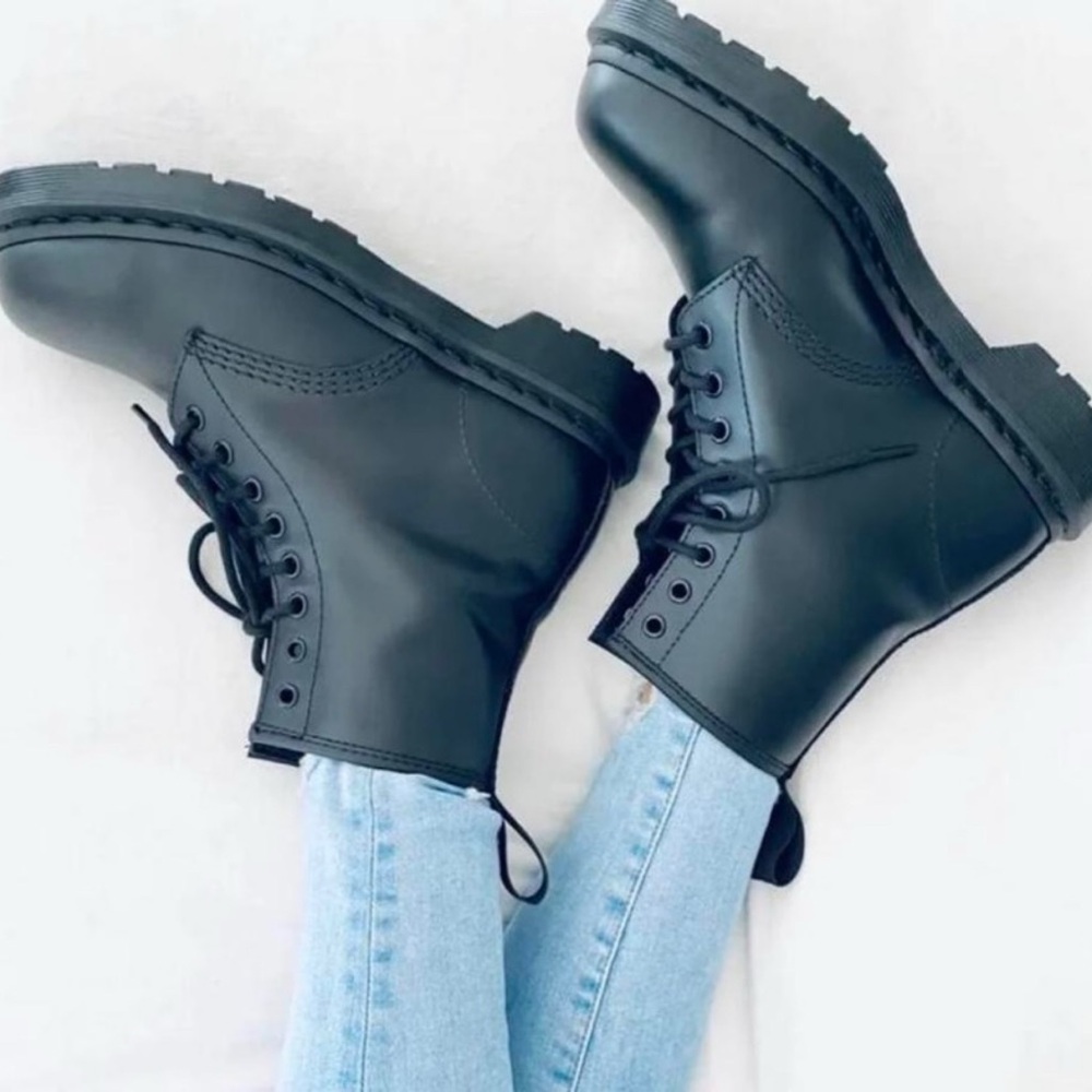 Dr. Marten 1460 Mono Full Grain Leather Lace Up Boots